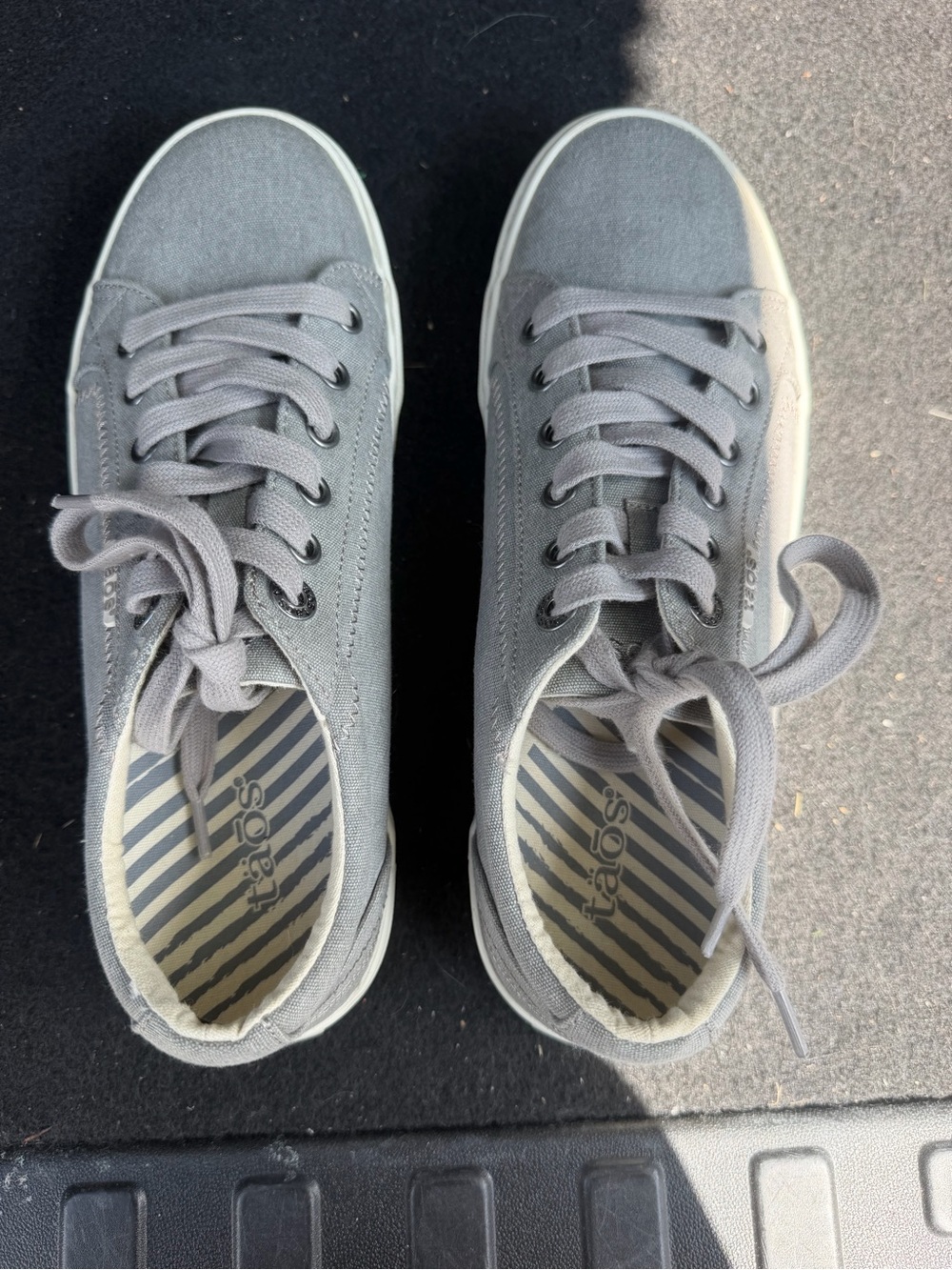 Taos Plim Soul PLS-13644 Gray Lace Up Low Top Women's Sneakers Size 9